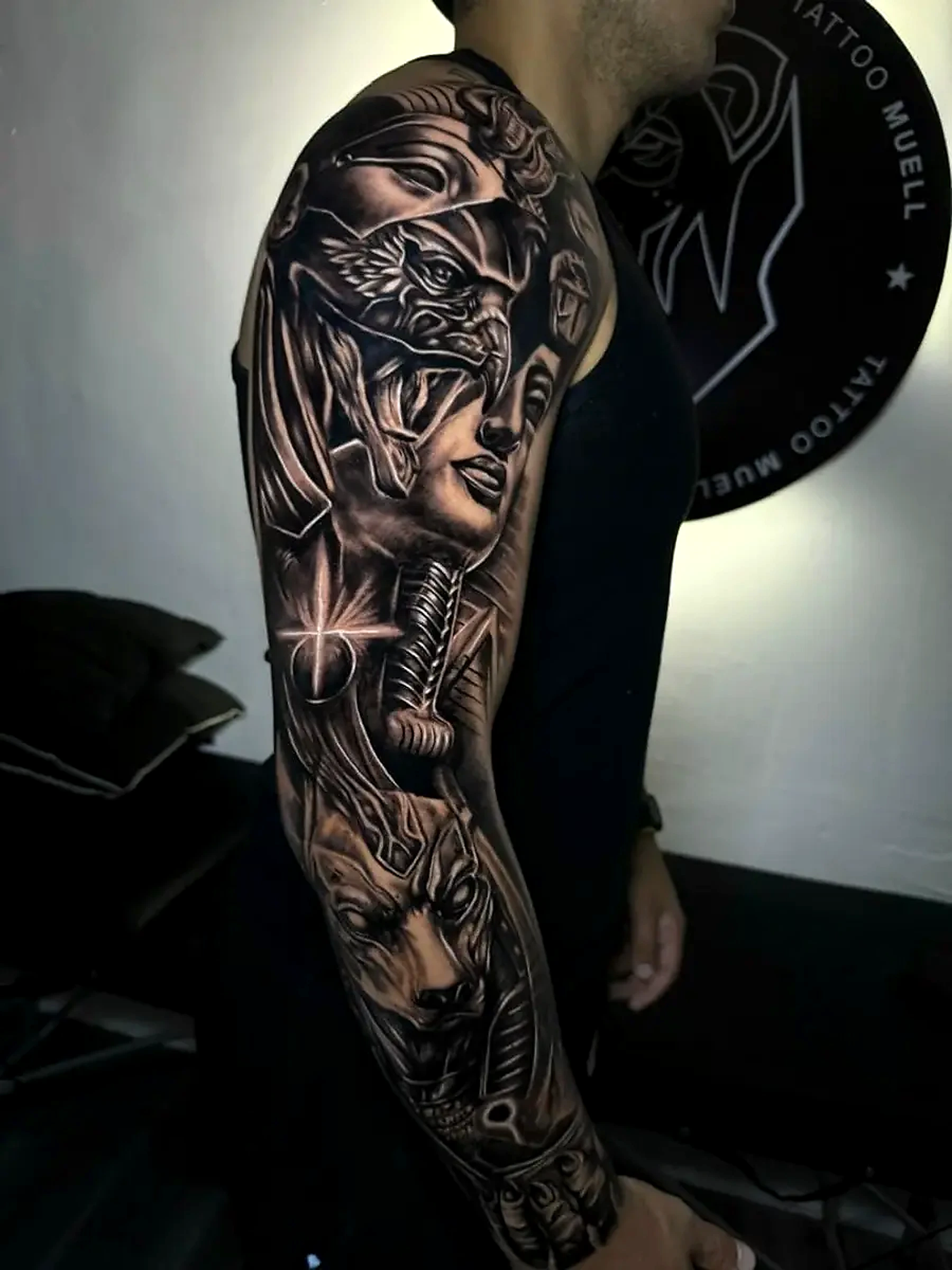 Realismo y sombras por Tattoomuell